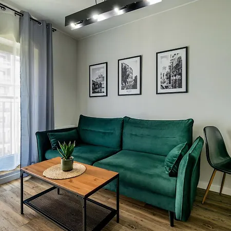 Rentplanet - Walonska Apartment