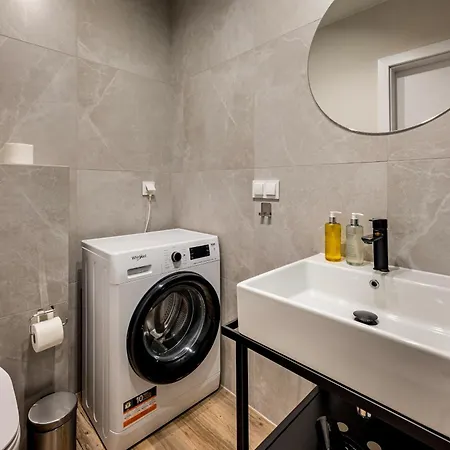 Rentplanet - Walonska Apartment *